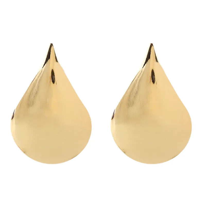 Exaggerated tear drop